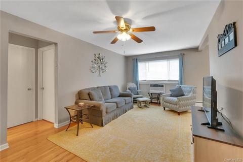 2345 Palmer Ave #3D, New Rochelle, NY 10801