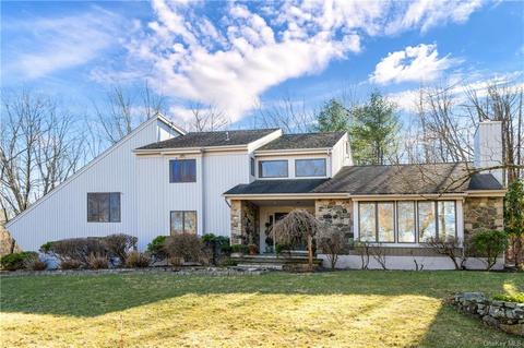 368 Pine Brook Rd, Bedford, NY 10506