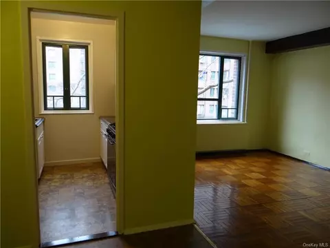 2075 St Raymond Ave #2B, Bronx, NY 10462