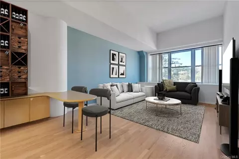 1 Landmark Sq #209, Rye, NY 10573
