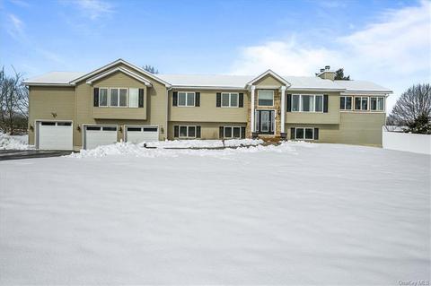 246 Gillespie St, Crawford, NY 12566