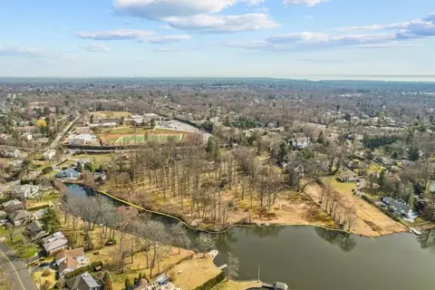 234-250 Wilmot Rd, New Rochelle, NY 10804