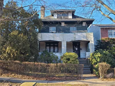 259 E 4th St, Mount Vernon, NY 10553