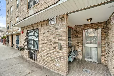 1213 Nelson Ave #A, Bronx, NY 10452