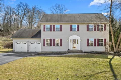 69 Woodland Rd, Monroe, NY 10950