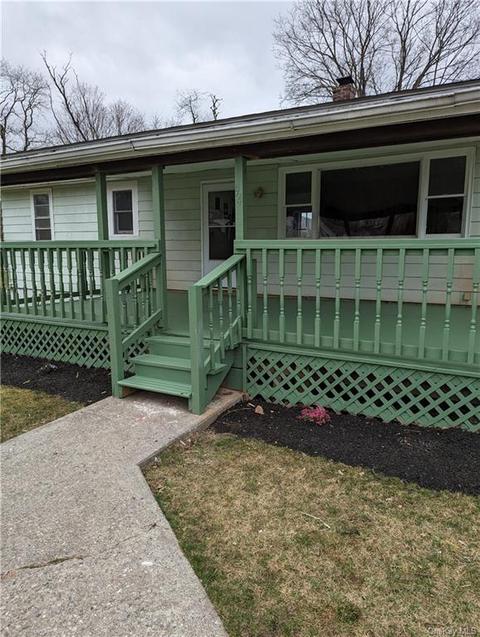 94 Mill St, Dover, NY 12522