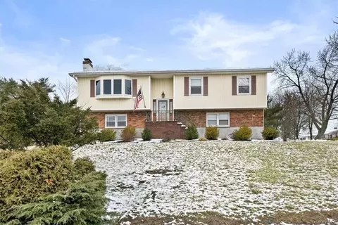55 Salem Rd, Fishkill, NY 12524 photo 1