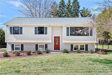7 Robin Dr, Kent, NY 10512