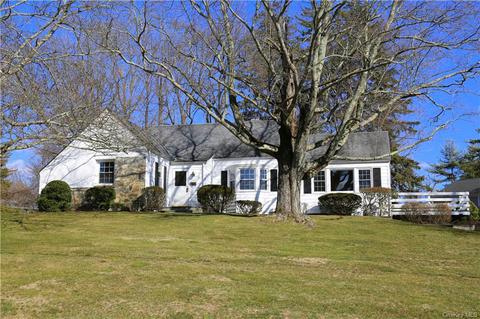 79 Sunset Dr, Ossining, NY 10562 photo 1