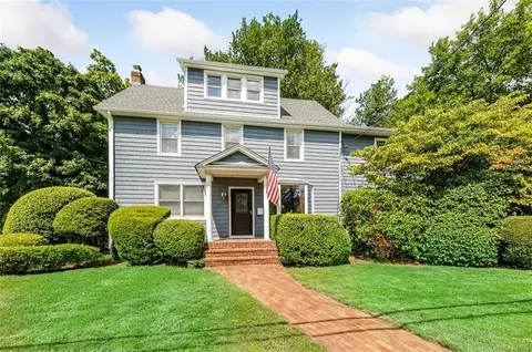 51 Scott Ave, Jericho, NY 11753