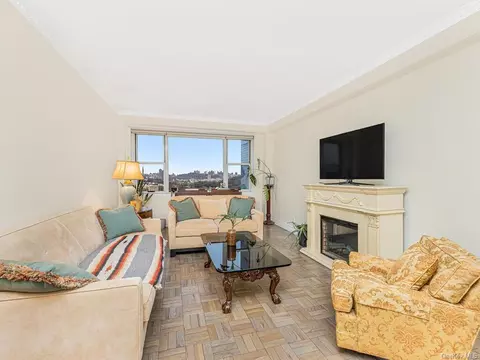 2400 Johnson Ave #9G, Bronx, NY 10463