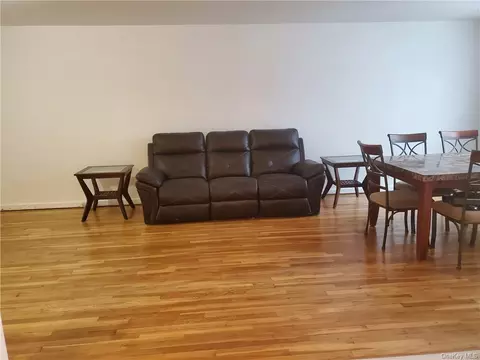 47 Point St #3C, Yonkers, NY 10701