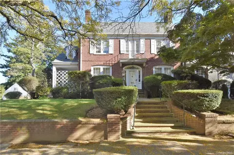 103 Forster Ave, Mount Vernon, NY 10552