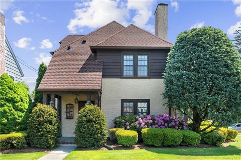 30 Hazelton Dr, White Plains, NY 10605