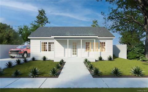 31 Orchard Rd, Putnam Valley, NY 10579