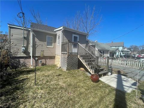 11 Anthony St, Wallkill, NY 10940