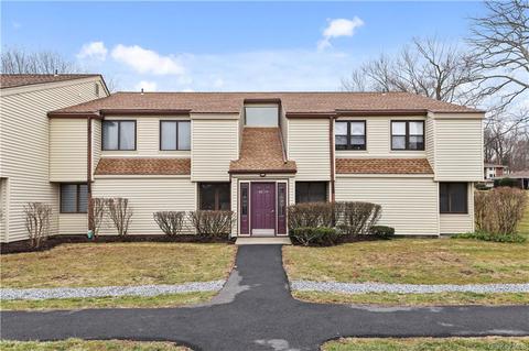 47 Jefferson Oval #F, Yorktown, NY 10598