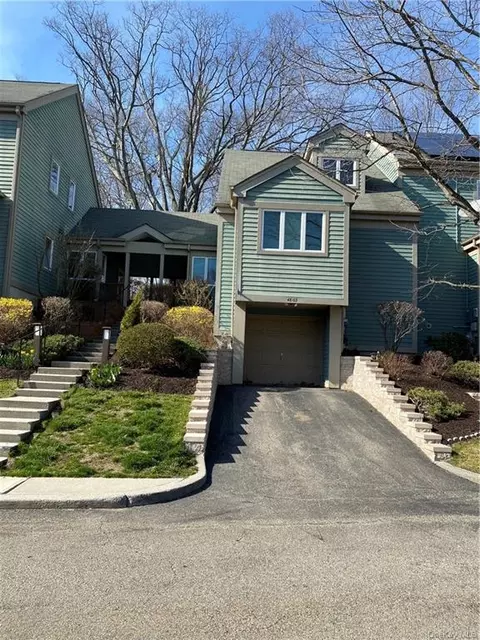 4803 Manor Dr, Peekskill, NY 10566 photo 1