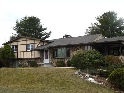 280 Orchard Rd, Highland, NY 12528
