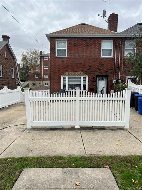 1523 Dwight Pl, Bronx, NY 10465