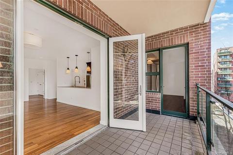 3205 Arlington Ave #3A, Bronx, NY 10463