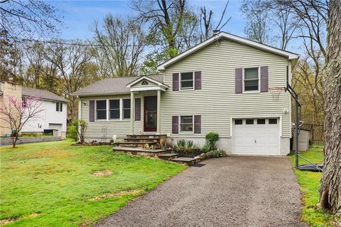24 Ridge Rd, Cortlandt, NY 10567