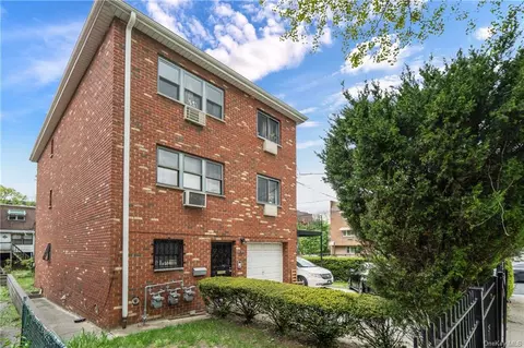 1300 Needham Ave, Bronx, NY 10469