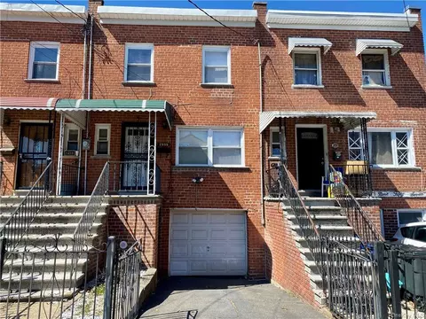 2955 Pearsall Ave, Bronx, NY 10469