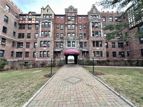 23 Old Mamaroneck Rd #5O, White Plains, NY 10605