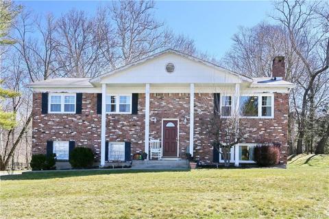 10 Celia Ct, Ramapo, NY 10901