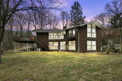 12 Franck Rd, Stony Point, NY 10980