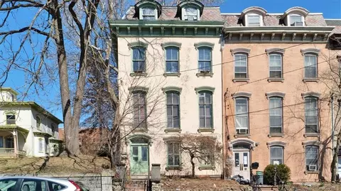 176 South St, Newburgh, NY 12550