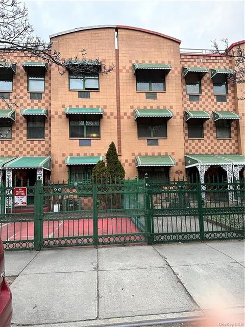 1477 Crotona Pl, Bronx, NY 10456
