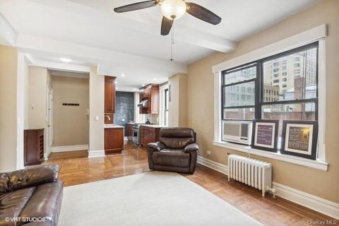 317 W 87th St #6-C, New York, NY 10024