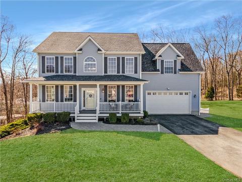 15 Jamil Ct, Poughkeepsie, NY 12603 photo 1