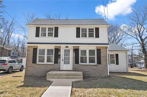 53 Hill St, Walden, NY 12586