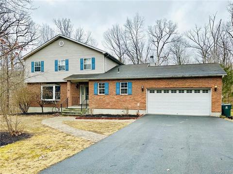 41 Timber Ridge Rd, Newburgh, NY 12550