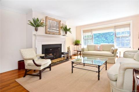 12 Alden Pl #2C, Bronxville, NY 10708