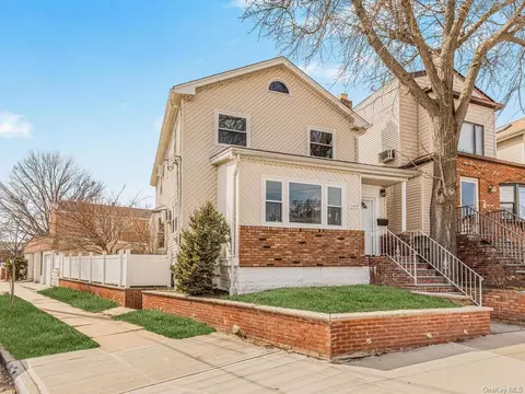 1447 Gillespie Ave, New York, NY 10461