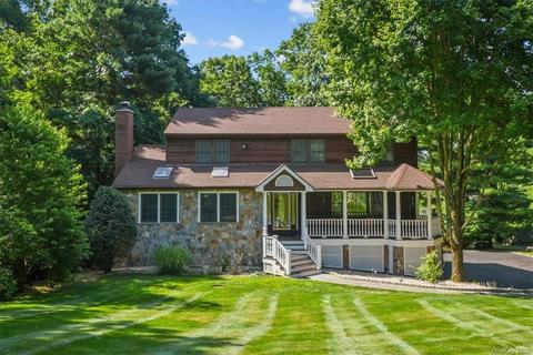 20 Amalfi Dr, Cortlandt, NY 10567