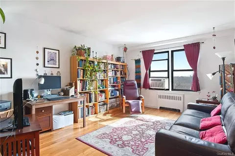 3840 Greystone Ave #5Q, Bronx, NY 10463