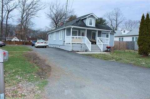 61 S Plank Rd, Newburgh, NY 12550