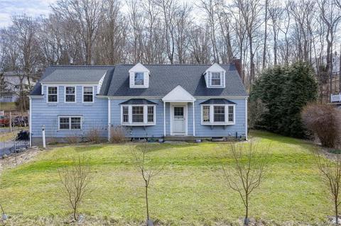 14 Nightingale Rd, Katonah, NY 10536