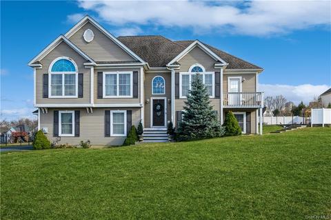 92 Fredrick Dr, Monroe, NY 10950
