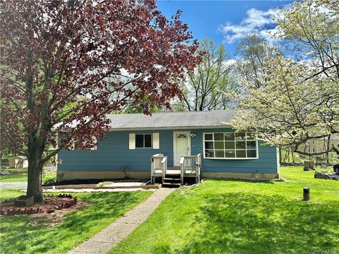 11 Kings Dr, Newburgh, NY 12589