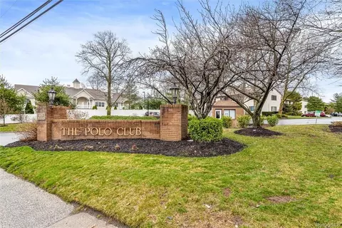 615 Broadway #40, Amityville, NY 11701