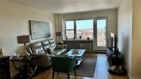 3131 Grand Concourse #10F, Bronx, NY 10468