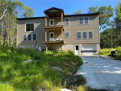 14 Cardiff Ln, Thompson, NY 12775