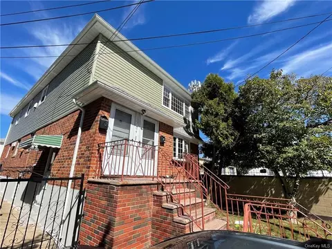13704 Frankton St, New York, NY 11422