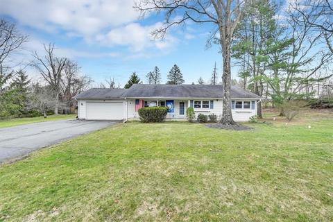 384 New Vernon Rd, Middletown, NY 10940